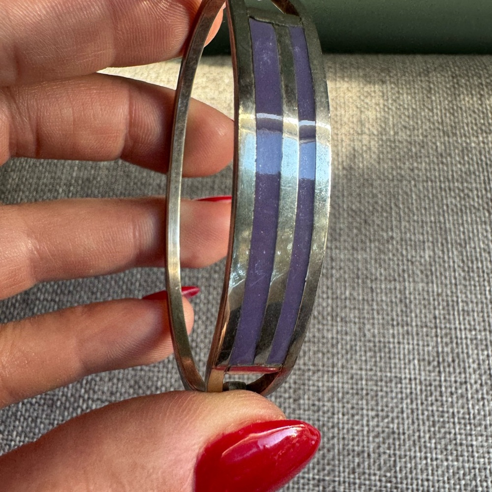 Sterling Silver with Lilac Enamel Inlay Hinge Bangle Bracelet 6.5" Wrist 15.3g
